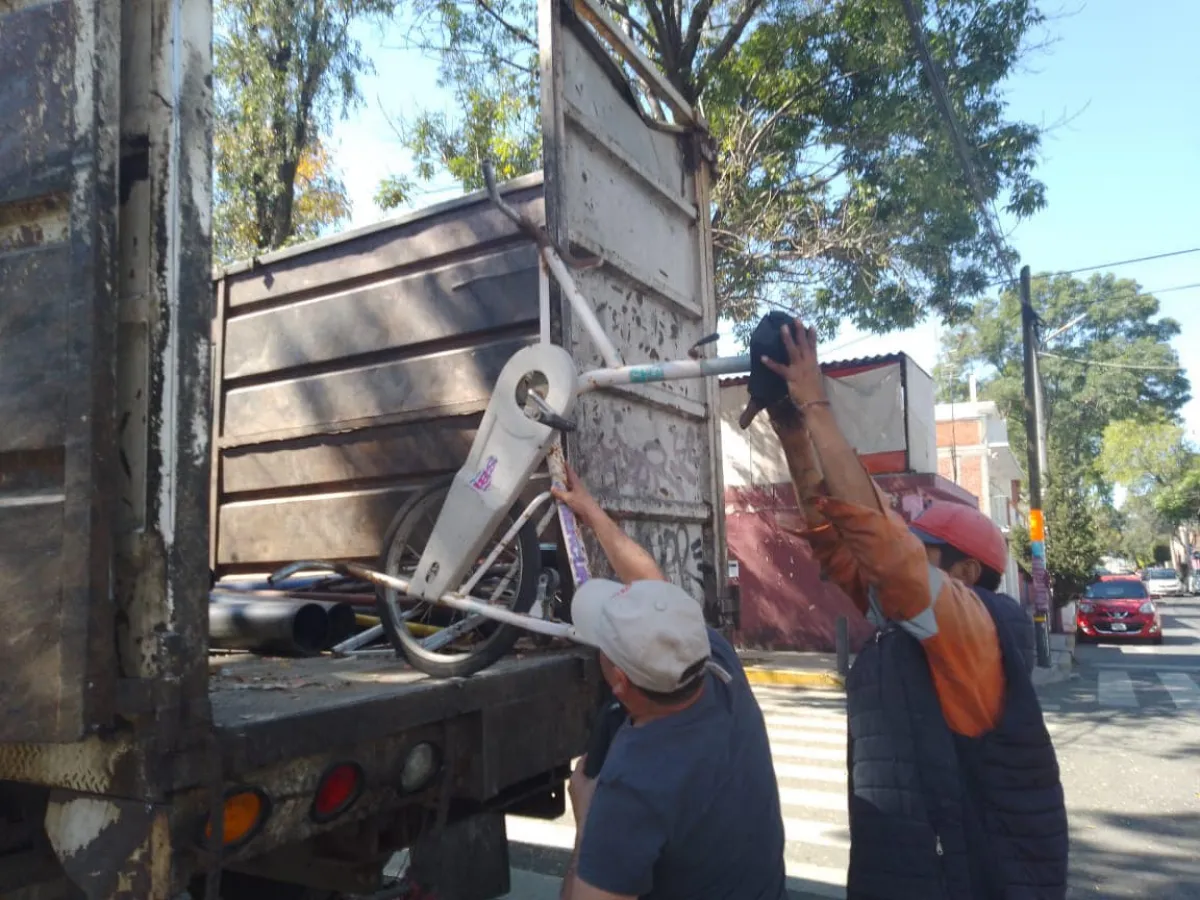 Jornada de Recolección de Triques en el Barrio los Reyes