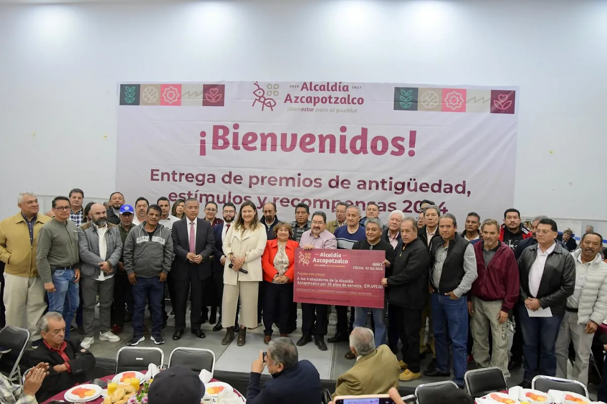 Entrega de Reconocimientos y Estímulos